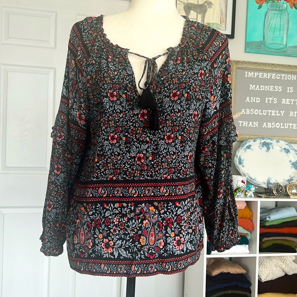 American Eagle Floral Boho Top